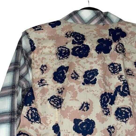 Cabi Small Floral & Plaid Button Down Top - Picture 3 of 5